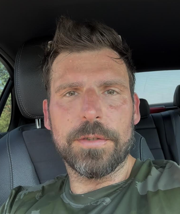 <em>Tyler M, 31</em>